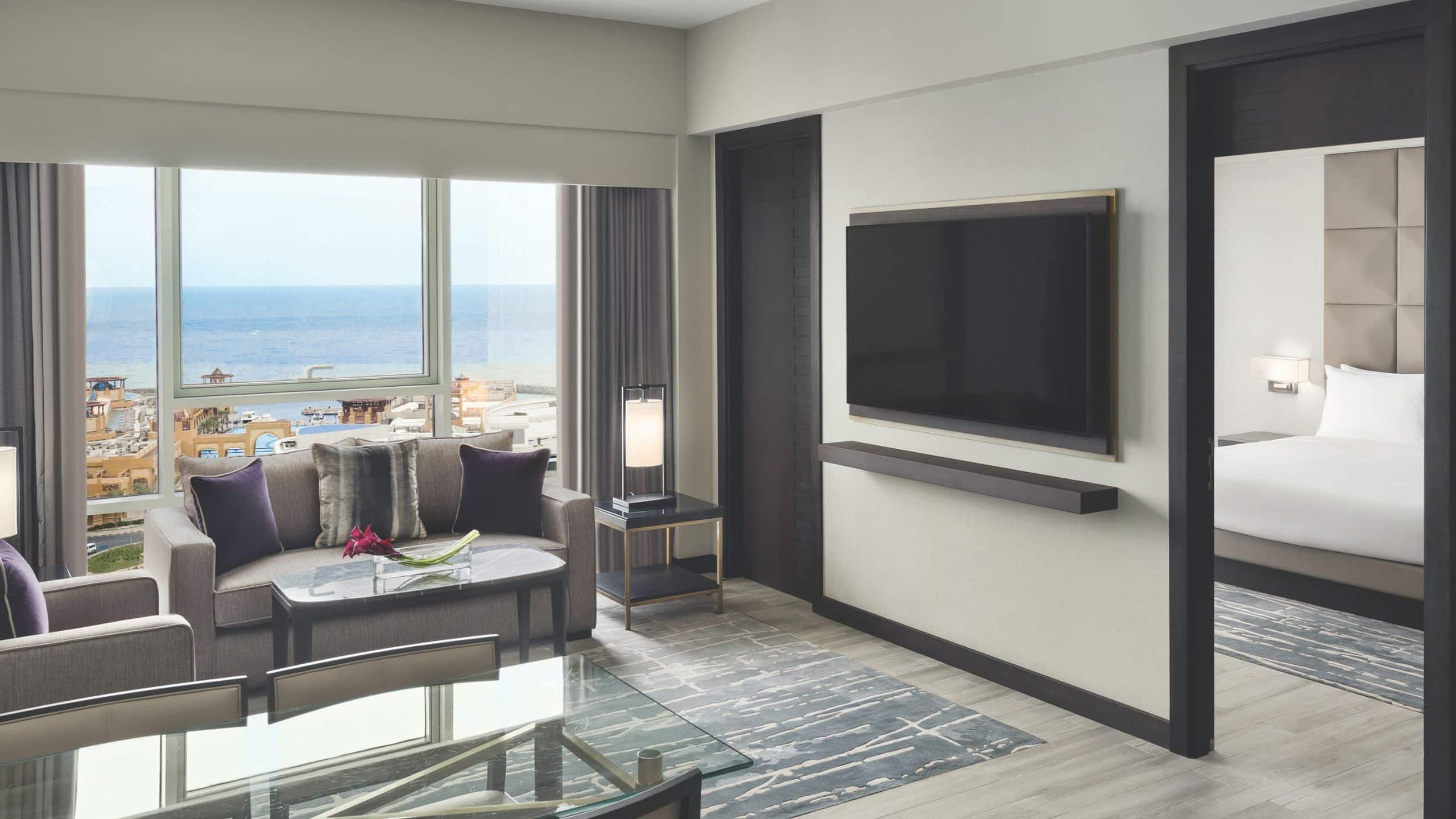 ホテル ハイアット リージェンシー アル カウト モール クウェート エクステリア 写真 A suite at the hotel