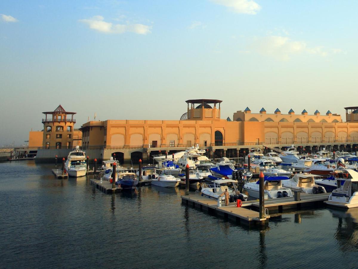 ホテル ハイアット リージェンシー アル カウト モール クウェート エクステリア 写真 The fort at Al Bandar