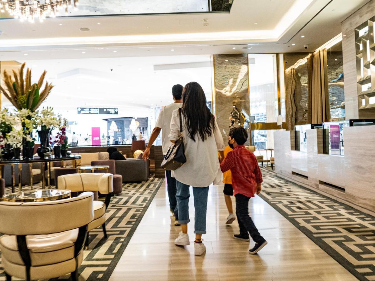 ホテル ハイアット リージェンシー アル カウト モール クウェート エクステリア 写真 The lobby of the hotel